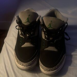 Jordan 3 pine green used